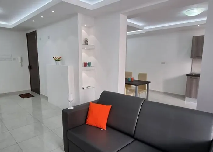 Seaview 2 Double Bedroom Modern Apartment