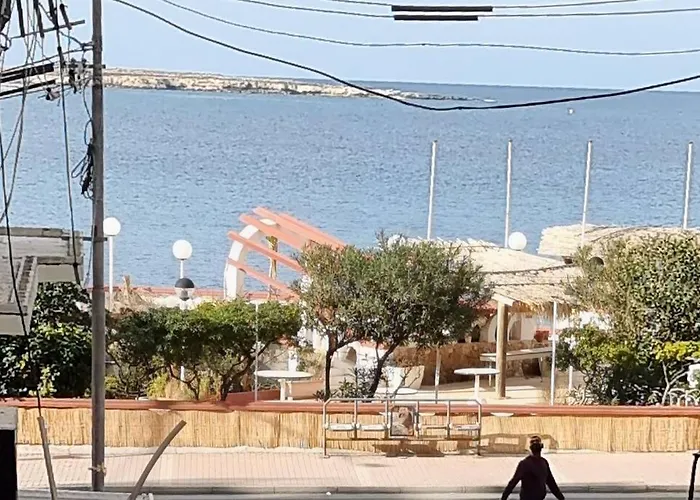 Seaview 2 Double Bedroom Modern Apartment