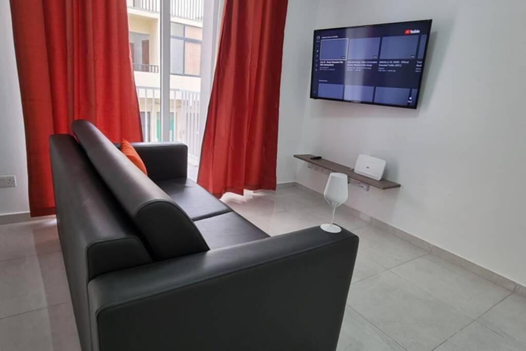 Apartment Seaview 2 Double Bedroom Modern St. Paul's Bay