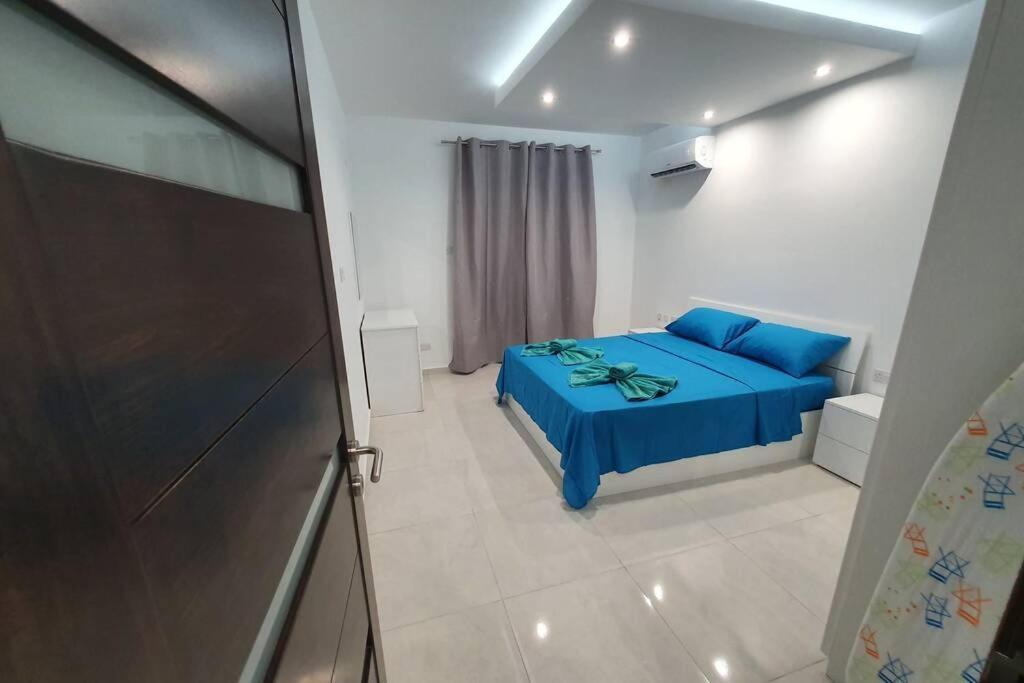 Seaview 2 Double Bedroom Modern * St. Paul's Bay